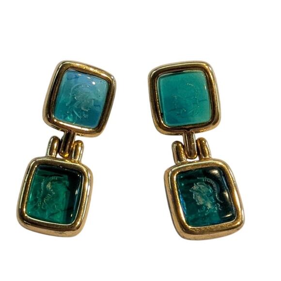 Vintage Monet Gold Tone Warrior Green Intaglio Etched Drop Pierced Earrings Rare - Picture 5 of 8